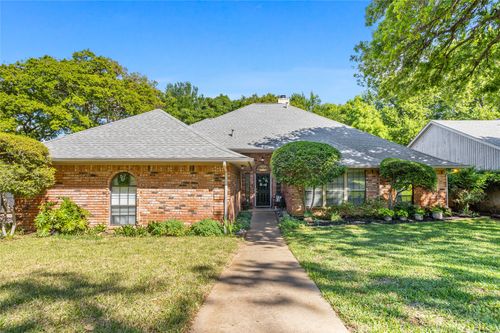 3201 Bridlegate Dr, Arlington, TX, 76016-3206 | Card Image