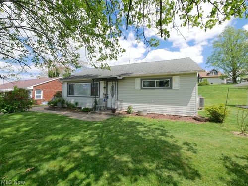111 Pine Ln, Barnesville, OH, 43713-1430 | Card Image