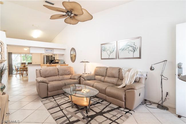 LIVING ROOM | Image 4