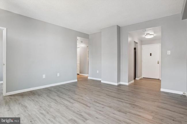 APT-806 - 28 Allegheny Ave, Condo with 2 bedrooms, 1 bathrooms and null parking in TOWSON MD | Image 5
