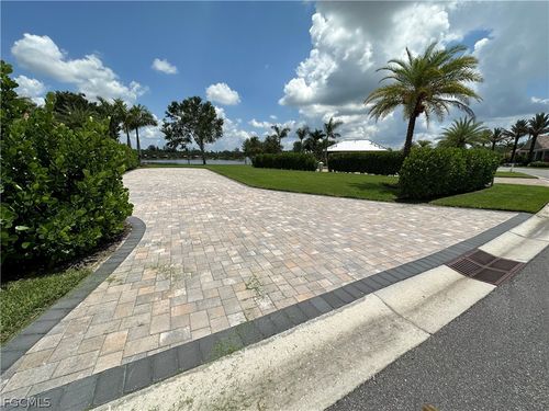 13567 Golden Palms Cir, FORT MYERS, FL, 33913 | Card Image