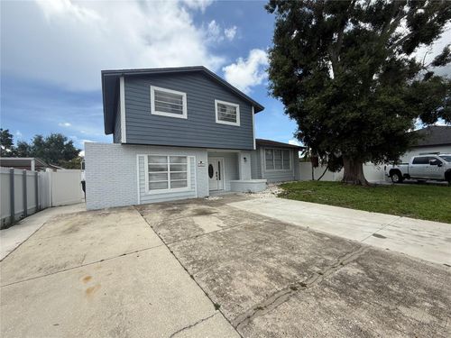 7347 W Pocahontas Ave, Tampa, FL, 33634-4700 | Card Image