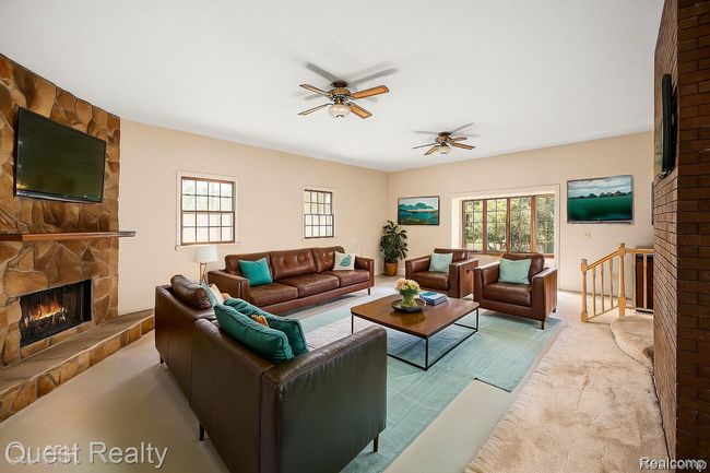 Additional Sitting room | Image 16