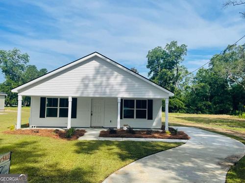 302 N Church St, Glennville, GA, 30427-1917 | Card Image