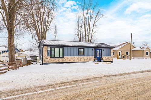 816 S Coast Dr, Nanticoke, ON, N0A1L0 | Card Image