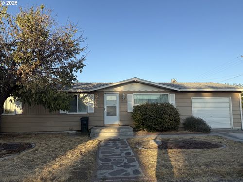300 N First St, Irrigon, OR, 97844-6946 | Card Image