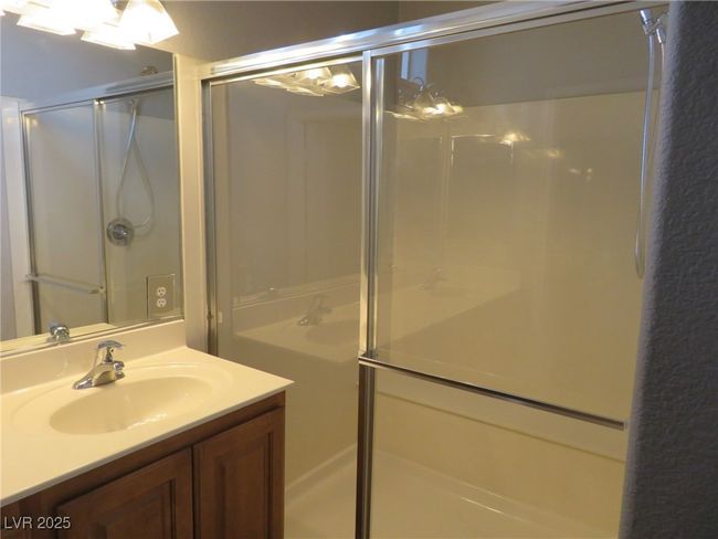 9342 Autumn View Ave, House other with 3 bedrooms, 3 bathrooms and null parking in Las Vegas NV | Image 12