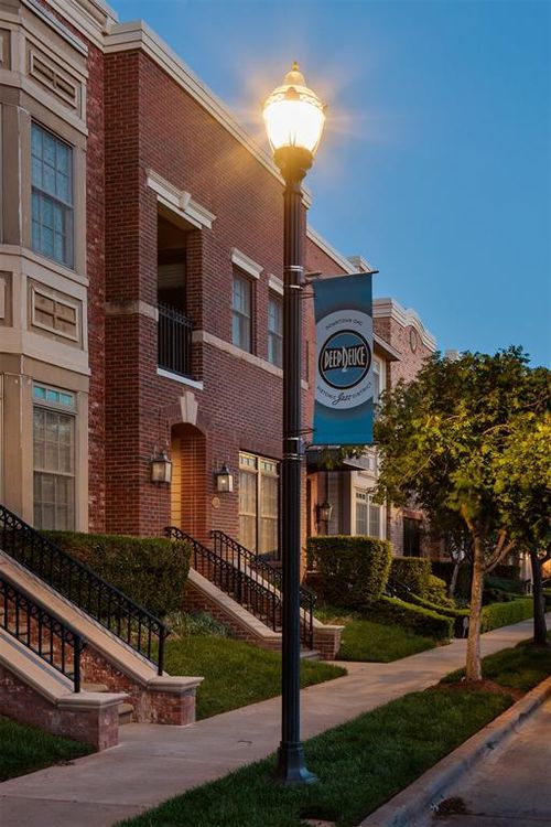 422 Ne 2nd St, Oklahoma City, OK, 73104-4017 | Card Image