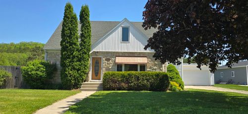 2041 Julius Street, CROSS PLAINS, WI, 53528-9456 | Card Image