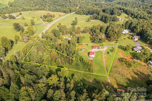 1161 Teaberry Ln, Lenoir, NC, 28645-7432 | Card Image