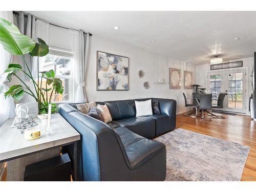 1589 S Michigan Way, Denver, CO, 80219-4545 | Card Image