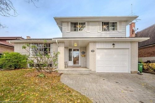 40 Keats Cres, Guelph, ON, N1G3B2 | Card Image