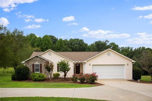 729 W Pine Grove Rd, Fair Play, SC, 29643-2629 | Card Image