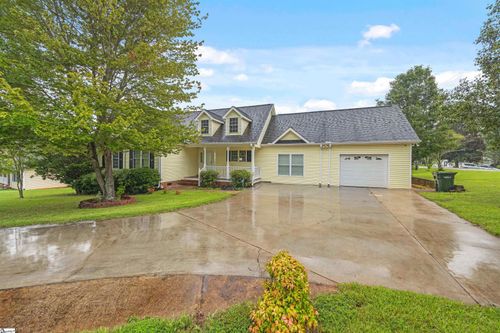 800 Old Cedar Rock Rd, Easley, SC, 29640-7834 | Card Image