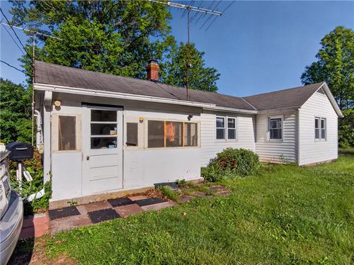 205 E Mill St, QUAKERTOWN, PA, 18951-1326 | Card Image