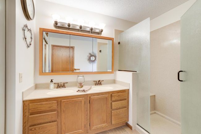 11672 Flintwood St Nw, House other with 5 bedrooms, 4 bathrooms and null parking in Coon Rapids MN | Image 18