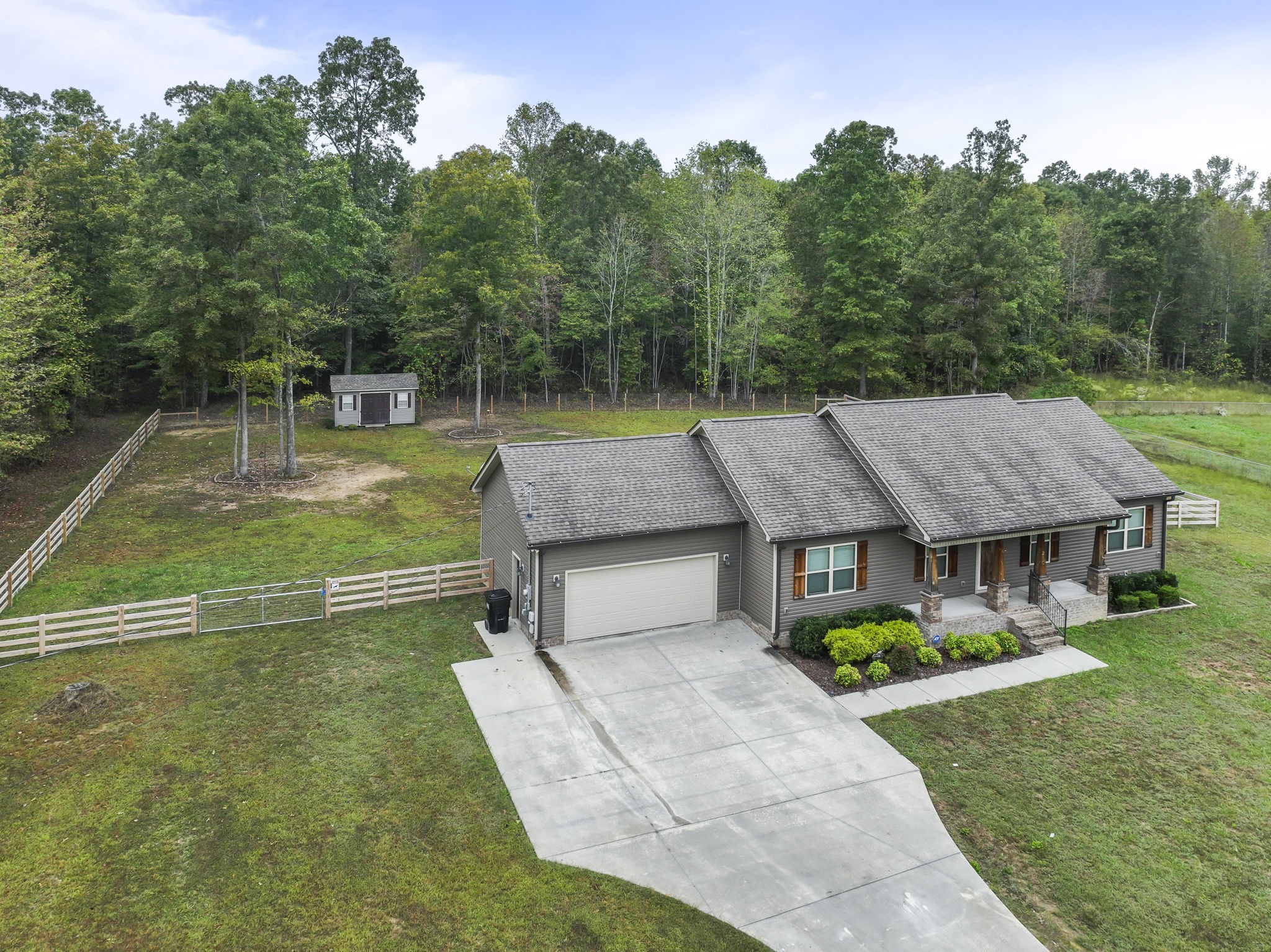 Ballard Rd, Manchester, TN 37355
