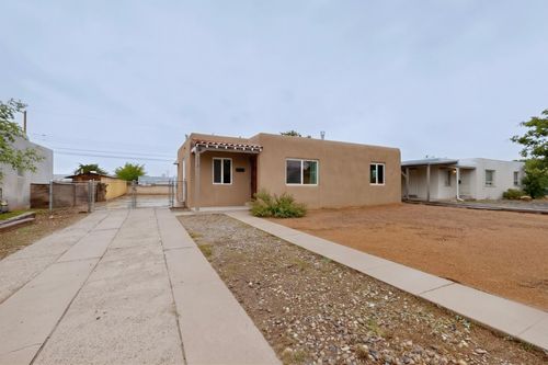 313 General Bradley St Ne, Albuquerque, NM, 87123-1015 | Card Image