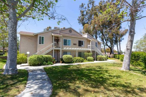 663 Diamond Way, Vista, CA, 92083-4447 | Card Image