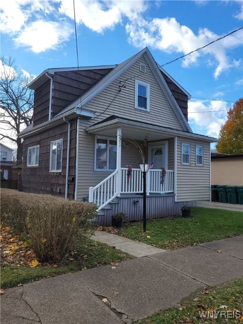 2711 Orleans Ave, Niagara Falls, NY, 14303-2031 | Card Image