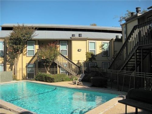 apt-120-1000 W 26th St, Austin, TX, 78705-4332 | Card Image