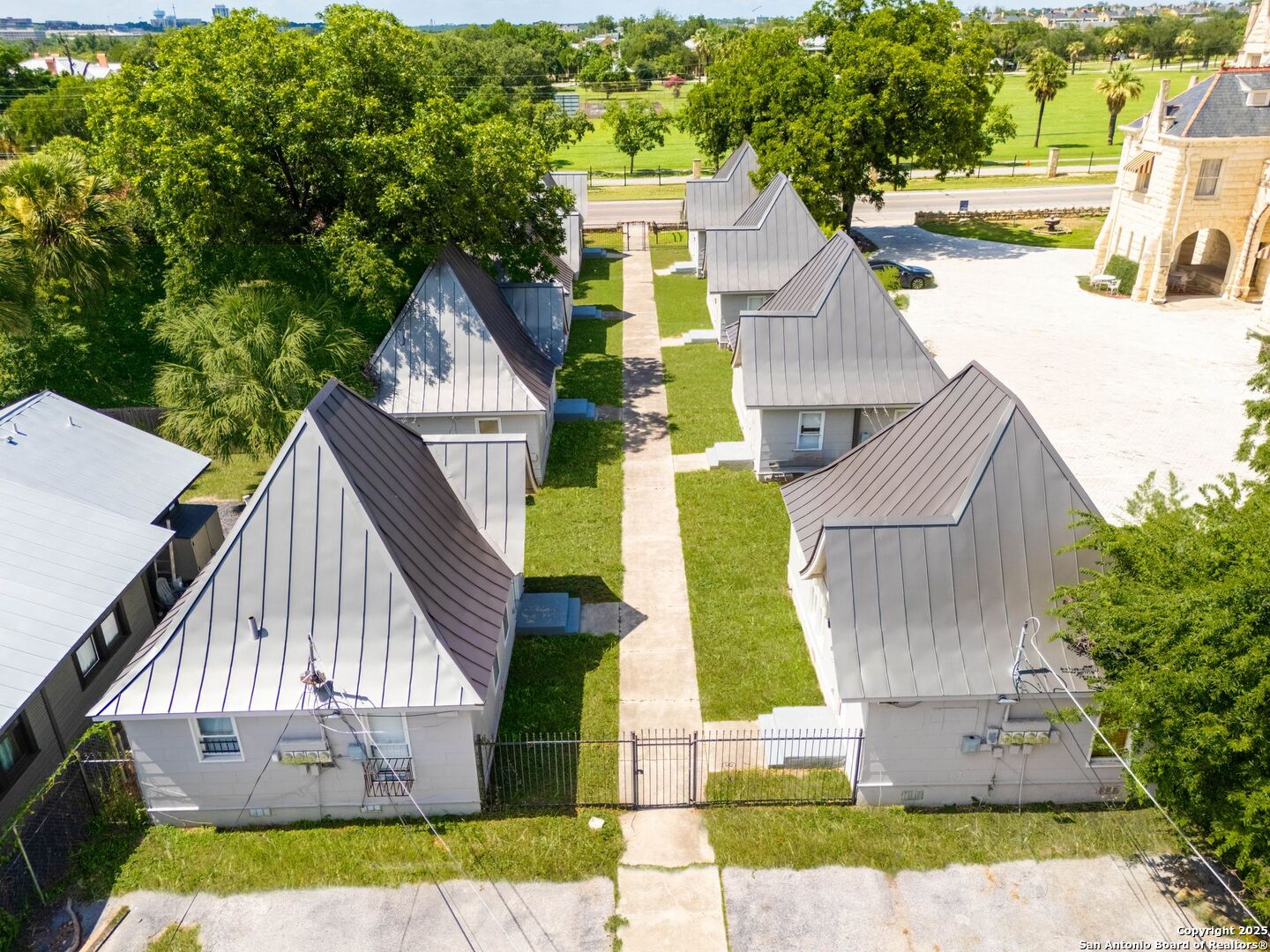 Commercial Sale in San Antonio