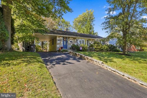 233 Marilyn Rd, HATBORO, PA, 19040-1709 | Card Image