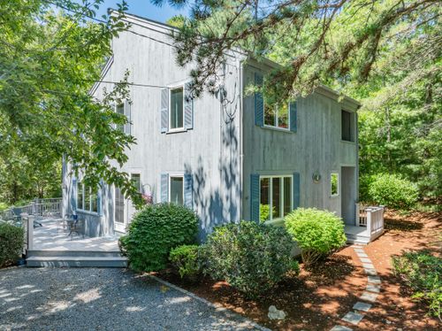 20 Holly Rd, Mashpee, MA, 02649-5037 | Card Image