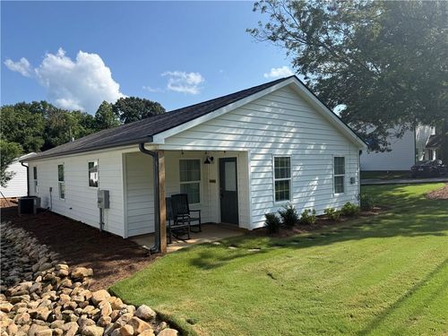 5956 Moon Dr, Lula, GA, 30554-3132 | Card Image