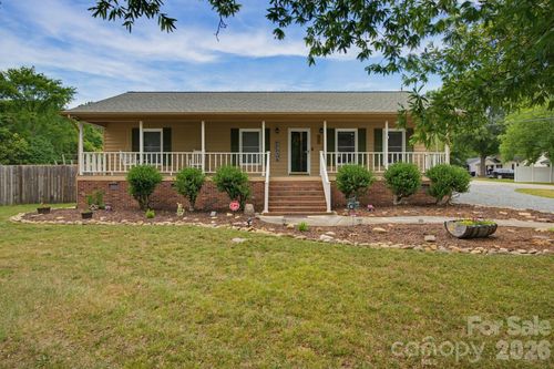 600 Fisher St, Concord, NC, 28027-4013 | Card Image