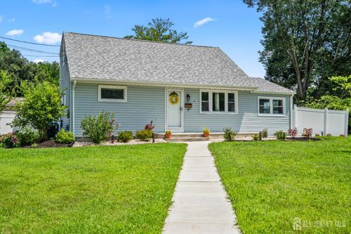 2 Laurie Dr, East Brunswick, NJ, 08816-3024 | Card Image