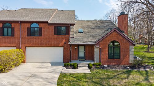 9261 Golden Leaf Way, Indianapolis, IN, 46260-5071 | Card Image