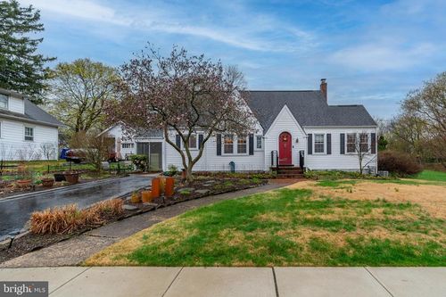 5 N Lanning Ave, HOPEWELL, NJ, 08525-1602 | Card Image
