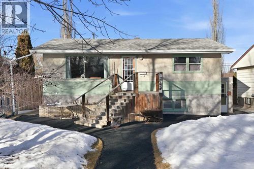 3734 46 St, Red Deer, AB, T4N1L6 | Card Image