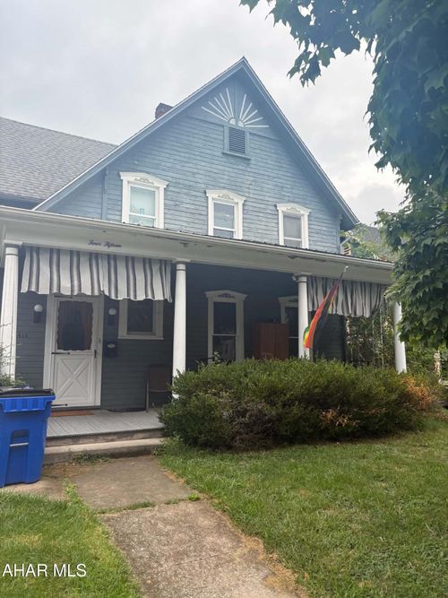 415 E Penn St, Bedford, PA, 15522-1436 | Card Image
