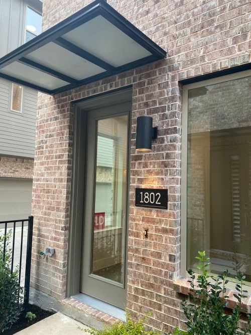 1802 Deacon Hl, Dallas, TX, 75204-4474 | Card Image