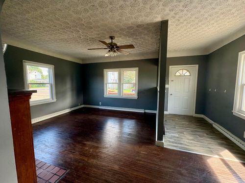 425 Forest Rose Ave, Lancaster, OH, 43130-3040 | Card Image