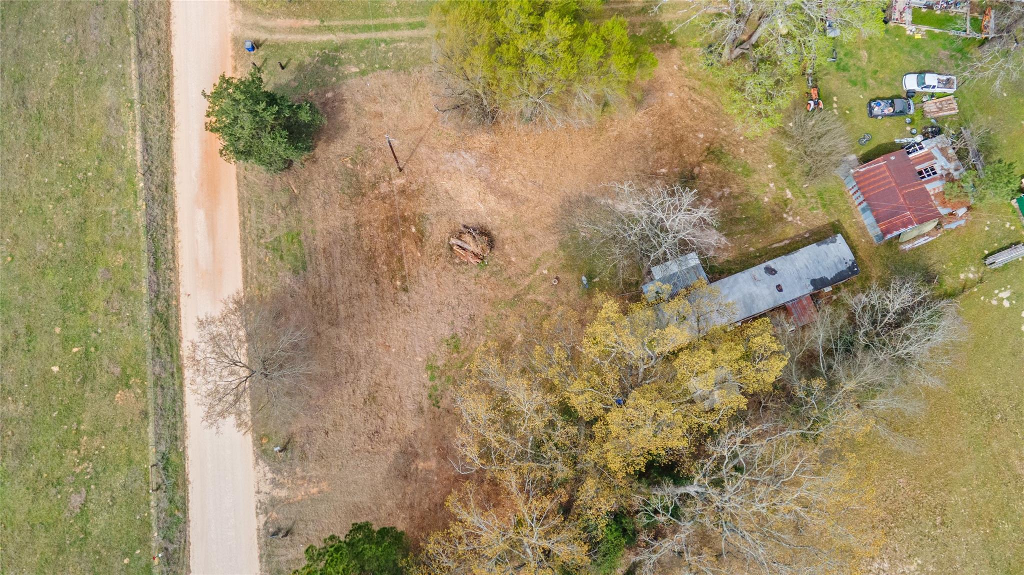 Land in Grapeland 5