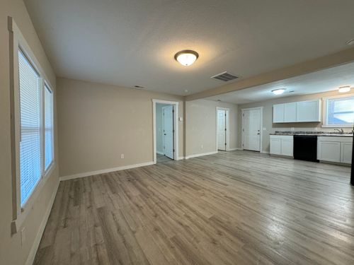 1520 W Lynn St, Springfield, MO, 65802-1569 | Card Image