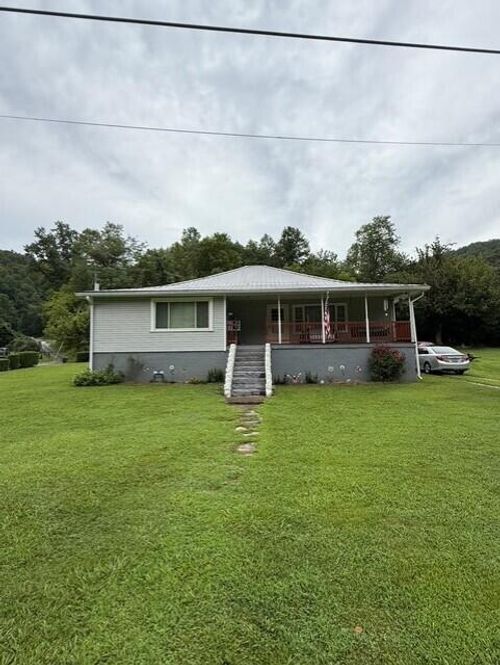 1265 Stonecoal Rd, Garrett, KY, 41630-8979 | Card Image