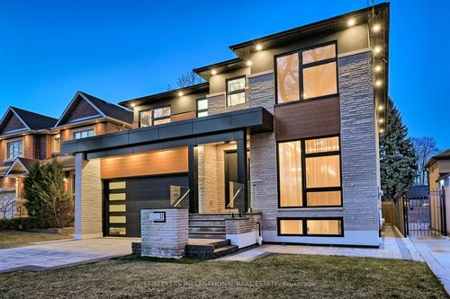 27 Inverleigh Dr, Etobicoke, ON, M8Y3E4 | Card Image