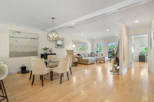 203-42 State Road, Kittery, ME, 03904 | Card Image