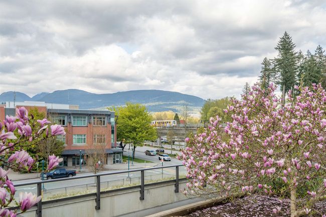 1708 - 3007 Glen Dr, Condo with 1 bedrooms, 1 bathrooms and 1 parking in Coquitlam BC | Image 25