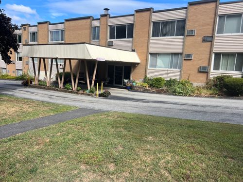 unit-b2-57 Westridge Rd, New London, CT, 06320-3107 | Card Image