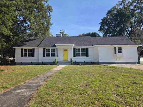 416 Thames St, Manning, SC, 29102-3315 | Card Image