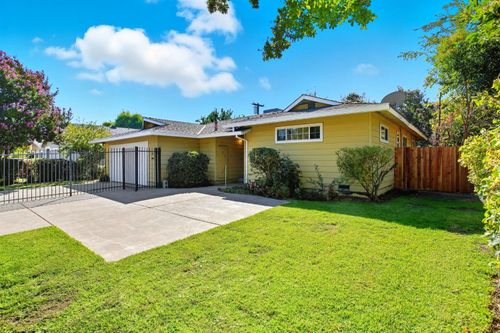 158 Globe Ave, Sacramento, CA, 95815-3539 | Card Image