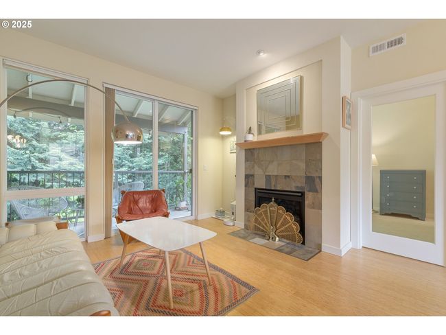 APT-38 - 327 Rustic Pl, Condo with 2 bedrooms, 2 bathrooms and 1 parking in Eugene OR | Image 17