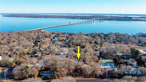 35 Sunset Ave, Saunderstown, RI, 02874-3238 | Card Image