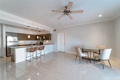 203-3102 Kings Rd, Dallas, TX, 75219-1301 | Card Image