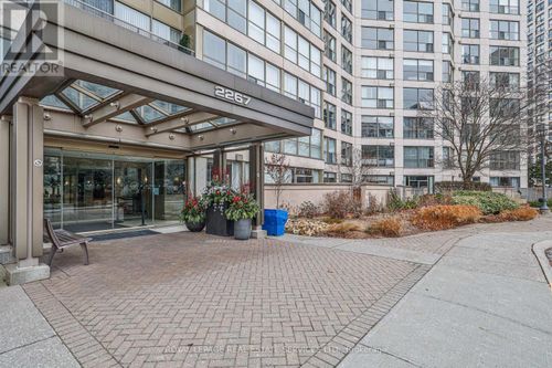 512-2267 Lake Shore Blvd W, Etobicoke, ON, M8V3X2 | Card Image